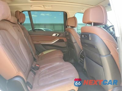 Zdjęcie 11 z 13 samochodu: 2020 BMW X7 XDRIVE40I VIN:5UXCW2C02L9A01929 - miniatura