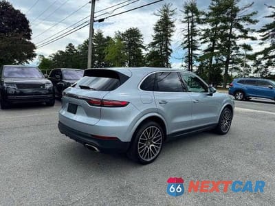 Trzecie zdjęcie samochodu z tyłu: 2020 PORSCHE CAYENNE VIN:WP1AA2AY3LDA03214 - miniatura