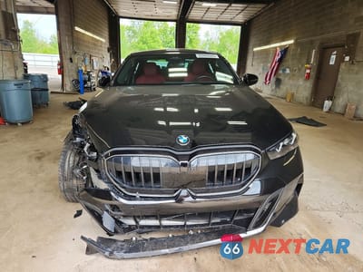 Piąte zdjęcie samochodu w środku: 2024 BMW 540 XI VIN:WBA63FJ03RCR97118 - miniatura