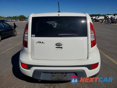 Zdjęcie 6 z 13 samochodu: 2013 KIA SOUL BASE VIN:KNDJT2A55D7585365 - miniatura