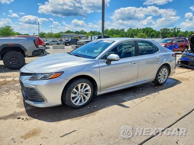 2021 TOYOTA CAMRY LE 4T1C11AK9MU497754 - główne zdjęcie licytacji z USA - miniatura