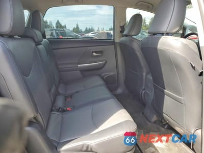 Zdjęcie 11 z 13 samochodu: 2012 TOYOTA PRIUS V FIVE VIN:JTDZN3EU9C3080360 - miniatura