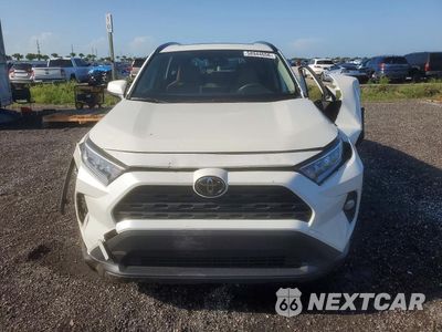 Piąte zdjęcie samochodu w środku: 2021 TOYOTA RAV4 XLE PREMIUM VIN:JTMC1RFV3MD074013 - miniatura