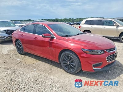 Czwarte zdjęcie samochodu z boku: 2016 CHEVROLET MALIBU LT VIN:1G1ZE5ST8GF327940 - miniatura