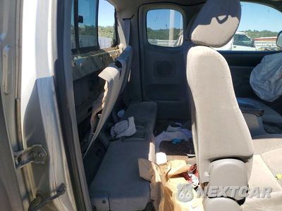 Zdjęcie 10 z 13 samochodu: 2005 TOYOTA TACOMA ACCESS CAB VIN:5TEUU42N65Z016426 - miniatura