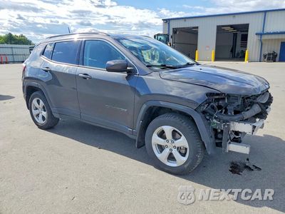 Czwarte zdjęcie samochodu z boku: 2018 JEEP COMPASS LATITUDE VIN:3C4NJDBB2JT479342 - miniatura