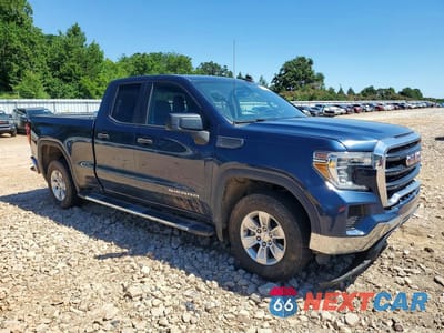 Czwarte zdjęcie samochodu z boku: 2021 GMC SIERRA C1500 VIN:1GTR8AEF5MZ205561 - miniatura