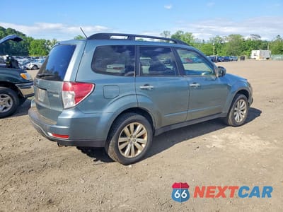 Trzecie zdjęcie samochodu z tyłu: 2012 SUBARU FORESTER 2.5X PREMIUM VIN:JF2SHADCXCH427012 - miniatura
