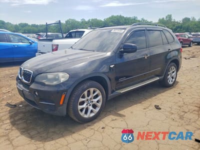 2012 BMW X5 XDRIVE35I 5UXZV4C57CL747393 - główne zdjęcie licytacji z USA - miniatura
