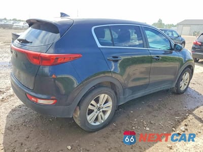 Trzecie zdjęcie samochodu z tyłu: 2017 KIA SPORTAGE LX VIN:KNDPM3AC5H7189230 - miniatura