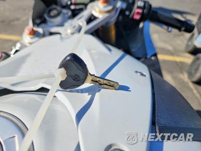 Zdjęcie 8 z 9 samochodu: 2013 BMW S 1000 RR VIN:WB1053407DZL18600 - miniatura