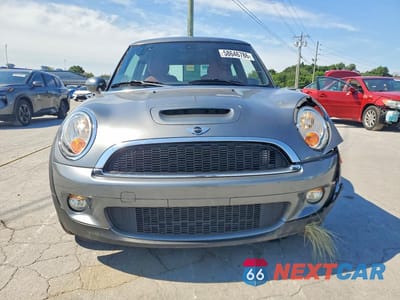 Piąte zdjęcie samochodu w środku: 2008 MINI COOPER S VIN:WMWMF73548TV35260 - miniatura