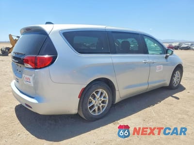 Trzecie zdjęcie samochodu z tyłu: 2022 CHRYSLER VOYAGER LX VIN:2C4RC1CGXNR204931 - miniatura