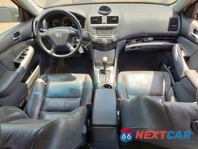 Zdjęcie 8 z 12 samochodu: 2006 HONDA ACCORD VIN:1HGCM56826A172739 - miniatura