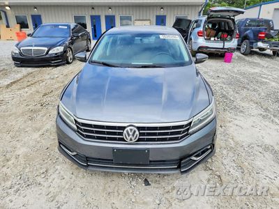 Piąte zdjęcie samochodu w środku: 2016 VOLKSWAGEN PASSAT SE VIN:1VWBS7A37GC049920 - miniatura