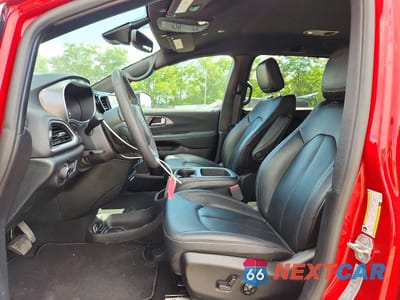 Zdjęcie 7 z 13 samochodu: 2025 CHRYSLER PACIFICA SELECT VIN:2C4RC1BG0SR544991 - miniatura