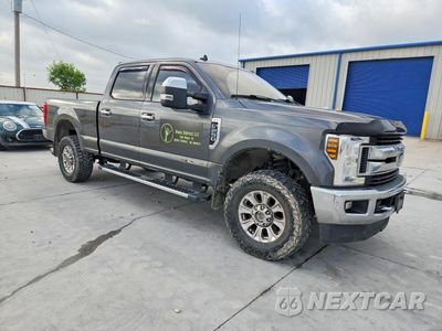 Czwarte zdjęcie samochodu z boku: 2019 FORD F250 SUPER DUTY VIN:1FT7W2BT0KEG37914 - miniatura