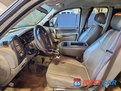 Zdjęcie 7 z 12 samochodu: 2013 CHEVROLET SILVERADO K3500 VIN:1GB5KZC88DZ223849 - miniatura