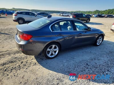 Trzecie zdjęcie samochodu z tyłu: 2015 BMW 328 XI VIN:WBA3B3C54FF545587 - miniatura