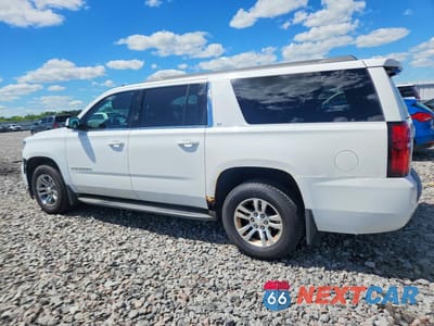 Drugie zdjęcie samochodu z przodu: 2015 CHEVROLET SUBURBAN K1500 LT VIN:1GNSKJKC8FR123430 - miniatura