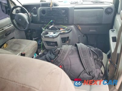 Zdjęcie 8 z 12 samochodu: 2014 FORD E250 DELIVERY VAN VIN:1FTNE2EW2EDA30634 - miniatura