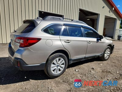 Trzecie zdjęcie samochodu z tyłu: 2018 SUBARU OUTBACK 2.5I PREMIUM VIN:4S4BSACC3J3364875 - miniatura