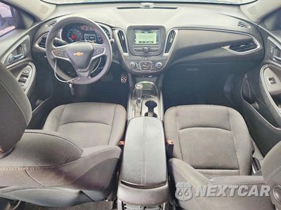 Zdjęcie 8 z 12 samochodu: 2016 CHEVROLET MALIBU LT VIN:1G1ZE5ST8GF308661 - miniatura