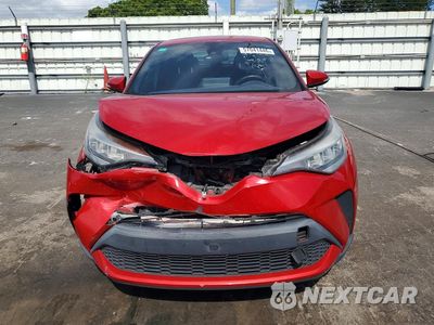 Piąte zdjęcie samochodu w środku: 2020 TOYOTA C-HR XLE VIN:NMTKHMBX1LR105911 - miniatura