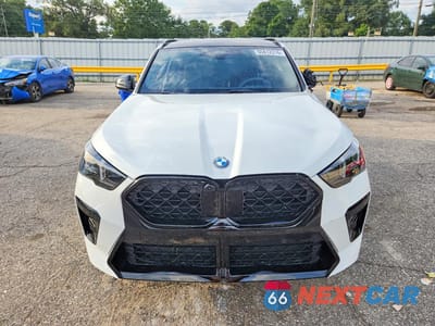 Piąte zdjęcie samochodu w środku: 2025 BMW X2 XDRIVE28I VIN:WBX63GM00S5101276 - miniatura