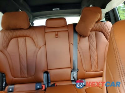 Zdjęcie 10 z 14 samochodu: 2026 BMW X7 XDRIVE40I VIN:5UX23EM03T9378030 - miniatura