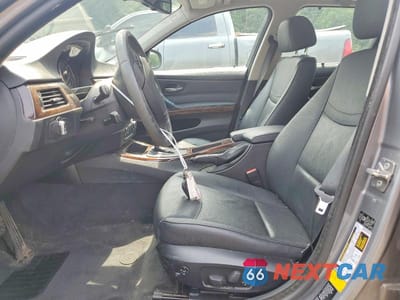 Zdjęcie 7 z 12 samochodu: 2010 BMW 328 XI VIN:WBAUU3C55AA540953 - miniatura