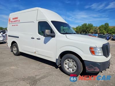 Czwarte zdjęcie samochodu z boku: 2015 NISSAN NV 2500 VIN:1N6BF0LY3FN809364 - miniatura