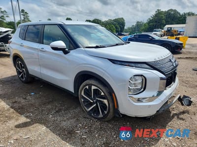 Czwarte zdjęcie samochodu z boku: 2023 MITSUBISHI OUTLANDER SE VIN:JA4J3UA84PZ044302 - miniatura