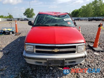 Piąte zdjęcie samochodu w środku: 1996 CHEVROLET BLAZER VIN:1GNDT13W2T2247048 - miniatura