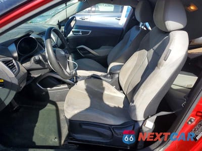 Zdjęcie 7 z 12 samochodu: 2012 HYUNDAI VELOSTER BASE VIN:KMHTC6AD2CU041747 - miniatura