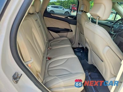 Zdjęcie 11 z 13 samochodu: 2018 LINCOLN MKC PREMIERE VIN:5LMCJ1C95JUL14837 - miniatura