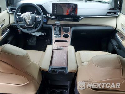 Zdjęcie 8 z 13 samochodu: 2024 TOYOTA SIENNA XLE 7-PASSENGER VIN:5TDYSKFC0RS127884 - miniatura