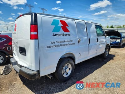 Trzecie zdjęcie samochodu z tyłu: 2025 CHEVROLET EXPRESS G2500 VIN:1GCWGAFP6S1280701 - miniatura