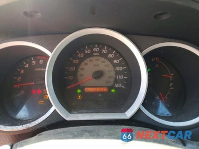Zdjęcie 9 z 12 samochodu: 2009 TOYOTA TACOMA DOUBLE CAB VIN:3TMLU42NX9M026973 - miniatura