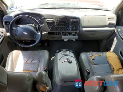 Zdjęcie 8 z 12 samochodu: 2007 FORD F250 SUPER DUTY VIN:1FTSW21P97EA09114 - miniatura