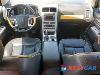 Zdjęcie 8 z 13 samochodu: 2010 LINCOLN MKX VIN:2LMDJ8JC8ABJ18075 - miniatura