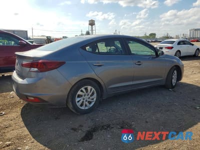 Trzecie zdjęcie samochodu z tyłu: 2019 HYUNDAI ELANTRA SE VIN:5NPD74LF6KH495525 - miniatura