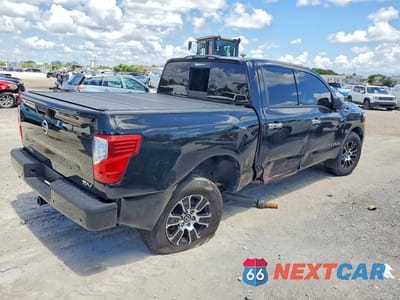 Trzecie zdjęcie samochodu z tyłu: 2021 NISSAN TITAN SV VIN:1N6AA1EFXMN526517 - miniatura