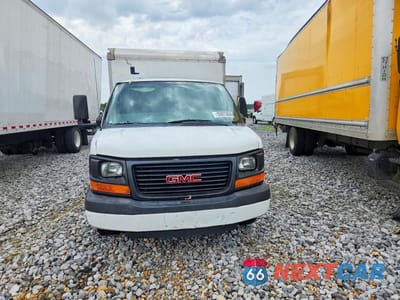 Piąte zdjęcie samochodu w środku: 2012 GMC SAVANA BOX TRUCK VIN:1GDY72BA4C1904511 - miniatura