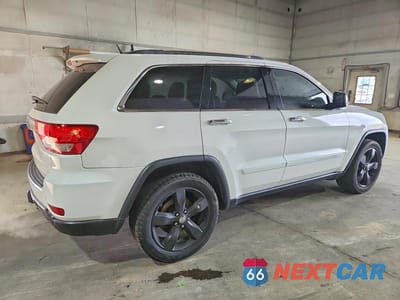 Trzecie zdjęcie samochodu z tyłu: 2013 JEEP GRAND CHEROKEE OVERLAND VIN:1C4RJFCG5DC609542 - miniatura
