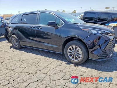 Czwarte zdjęcie samochodu z boku: 2025 TOYOTA SIENNA LE VIN:5TDKRKEC2SS240227 - miniatura