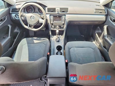 Zdjęcie 8 z 13 samochodu: 2017 VOLKSWAGEN PASSAT S VIN:1VWAT7A30HC029504 - miniatura