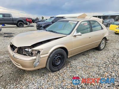 2000 TOYOTA CAMRY 4D 2WD JT2BG22K8Y0522569 - główne zdjęcie licytacji z USA - miniatura