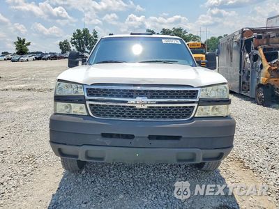 Piąte zdjęcie samochodu w środku: 2004 CHEVROLET SILVERADO K3500 VIN:1GCJK33284F223001 - miniatura