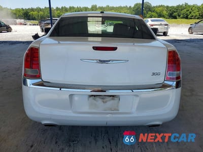 Zdjęcie 6 z 13 samochodu: 2013 CHRYSLER 300 VIN:2C3CCAAGXDH520721 - miniatura